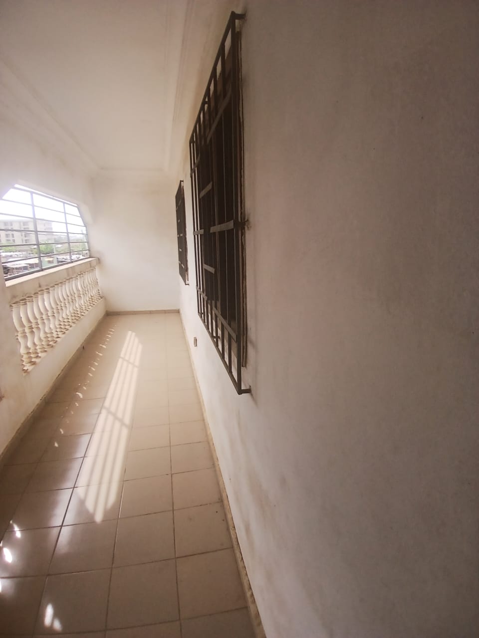 appartement 3pieces au NOUVEAU CHU DJOROBITE 2