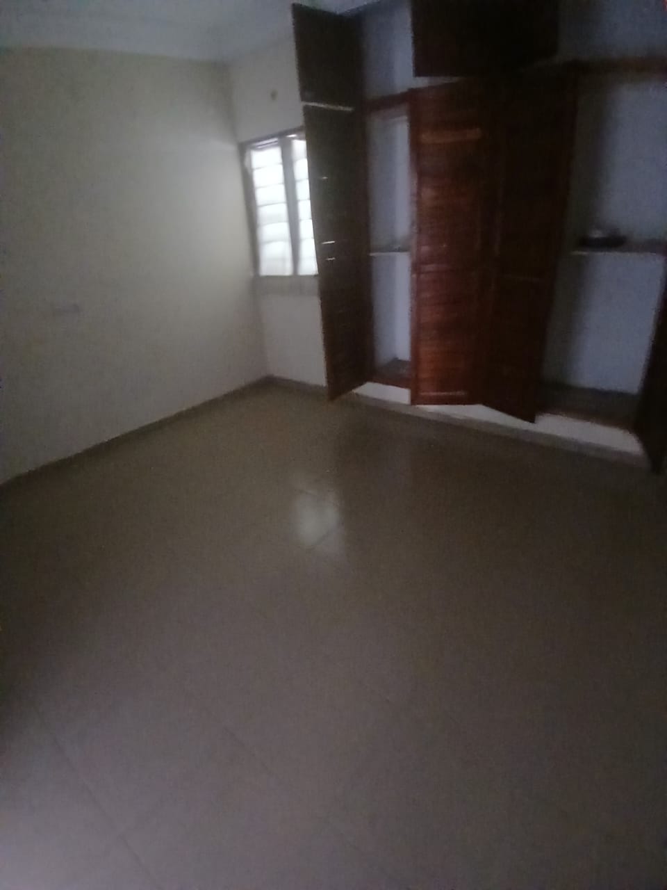 appartement 3pieces au NOUVEAU CHU DJOROBITE 2