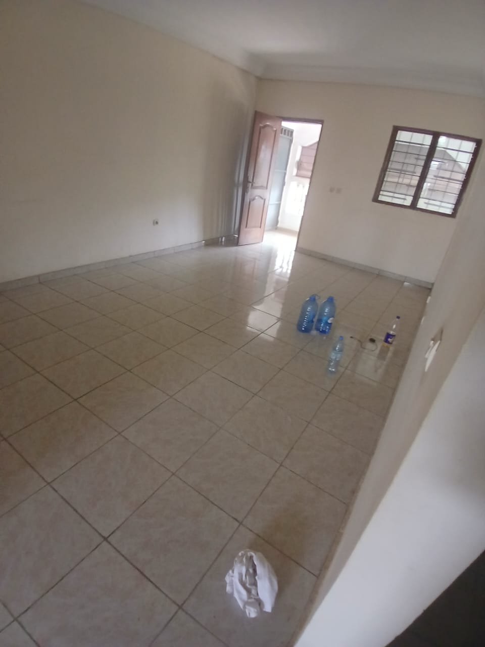 appartement 3pieces au NOUVEAU CHU DJOROBITE 2